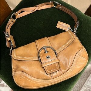 Vintage Y2K Coach SoHo Tan Shoulder Bag with Silver Accents